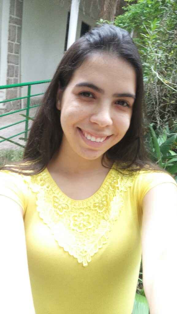Brincadeira de noiva: qual a  foto mais bonita de vcs - 2