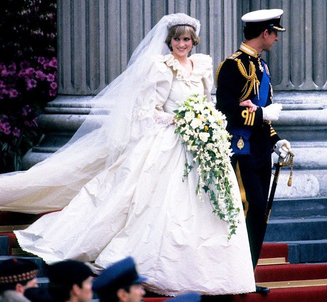 #noivamusa - Os vestidos de noiva mais famosos da História 7