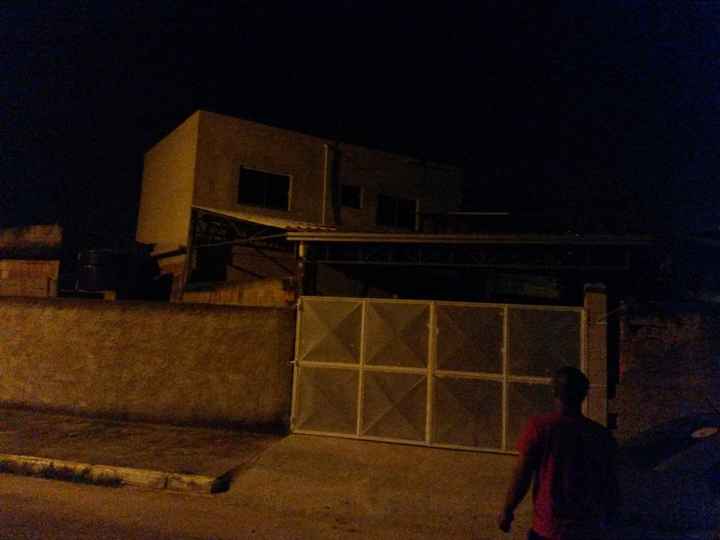 Vista da nossa casa pela rua!