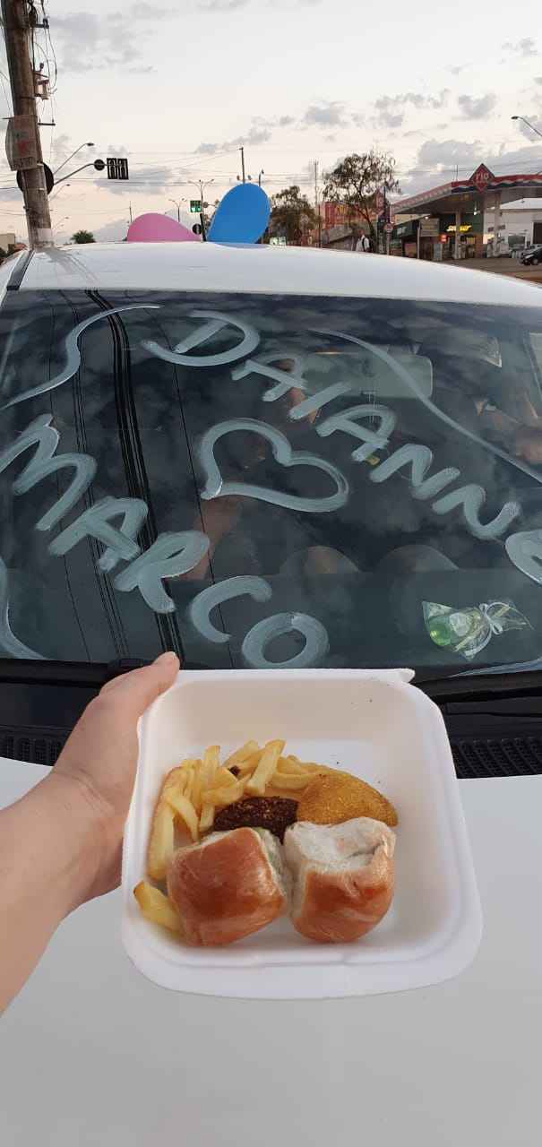 Chá de Panela - Drive Thru e meu niver kk - 9