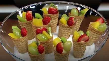 frutas na casquinha de sorvete