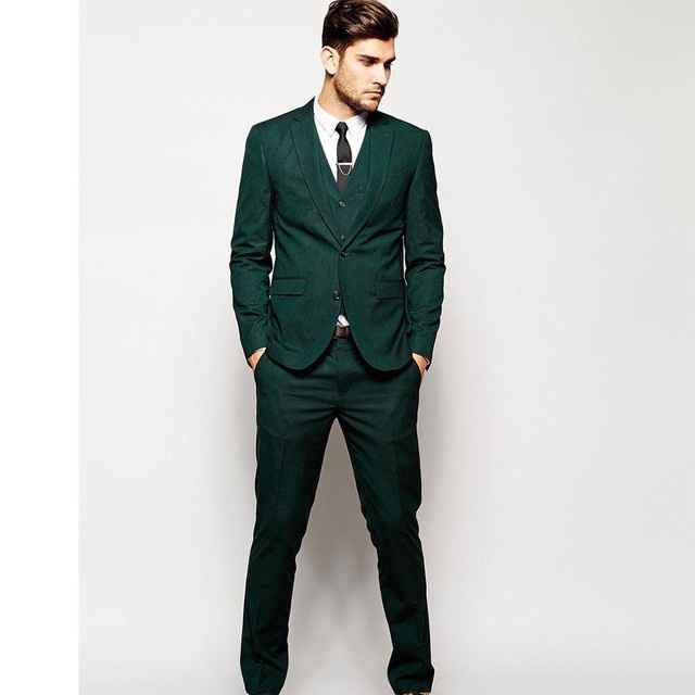 Noivo de verde.