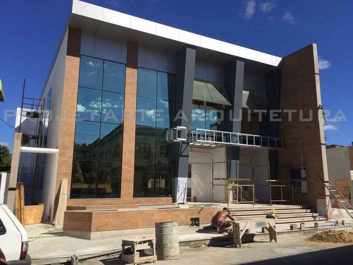 Obra em andamento