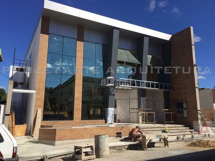 Obra em andamento