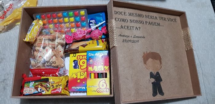 Caixa dos padrinhos, damas e pagens - 5