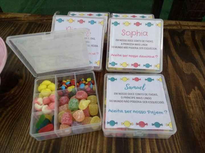 O organizador de doces queria dar a todas as crianças convidadas.