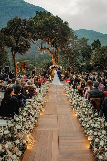 meninas tenho muita dificuldade em escolher uma lembrancinha de Casamento! Poderiam me dar algumas ideias? 1