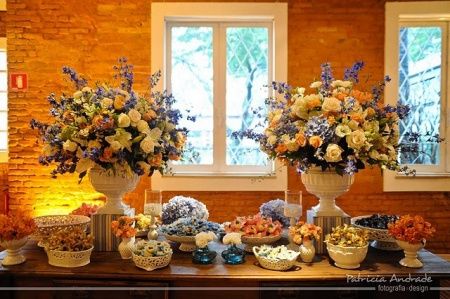 DECORAÇÃO AZUL E AMARELO