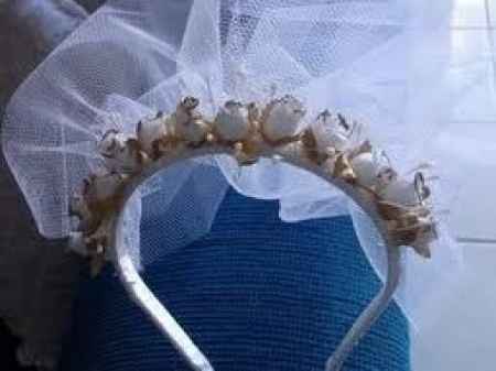 tiara com veuzinho
