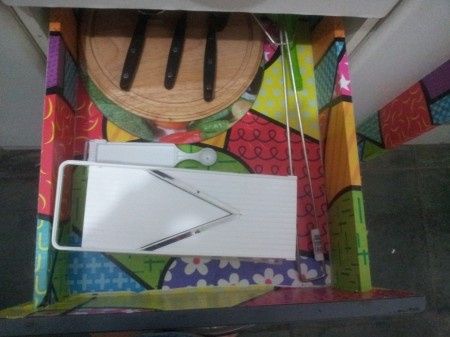 Papel contatc na gaveta