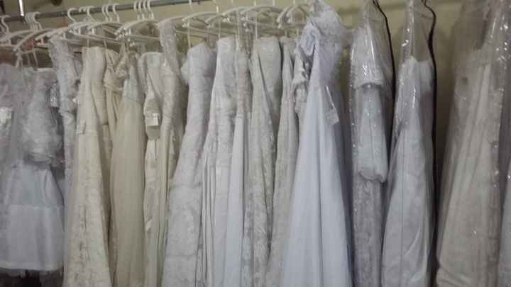 Arara de vestidos