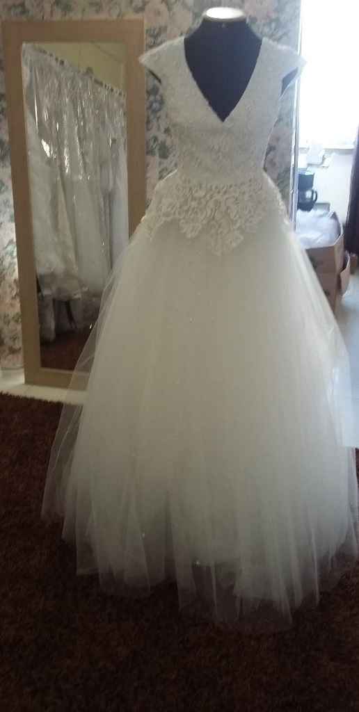 Vestido de noiva com saia em tule