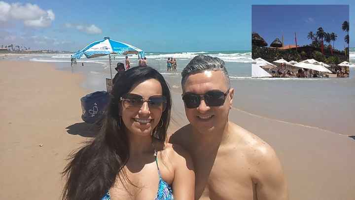 Praia Pontal do Cupe (Ao lado a foto da câmera traseira mostrando o restaurante)