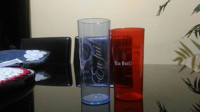 Copos e canecas para festa - 1