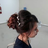 Detalhe do penteado. - 3