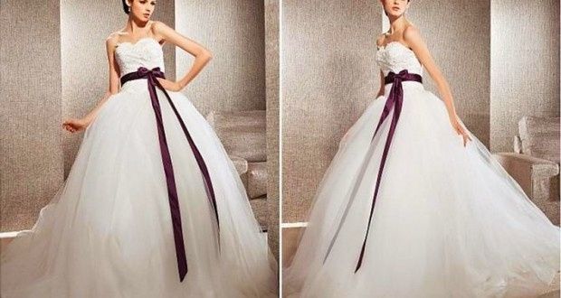 Vestido de noiva com fita colorida