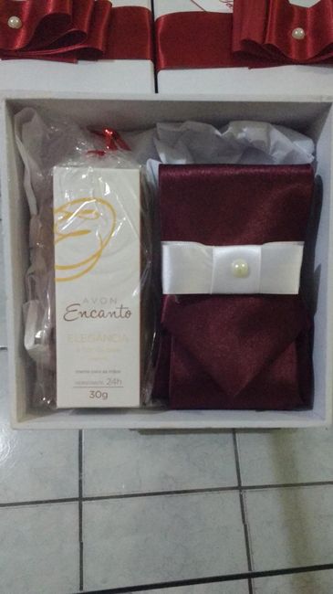 Gravata e Creminho de Mãos