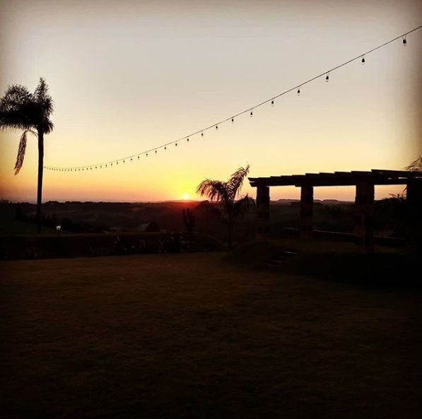 Local ao Entardecer 