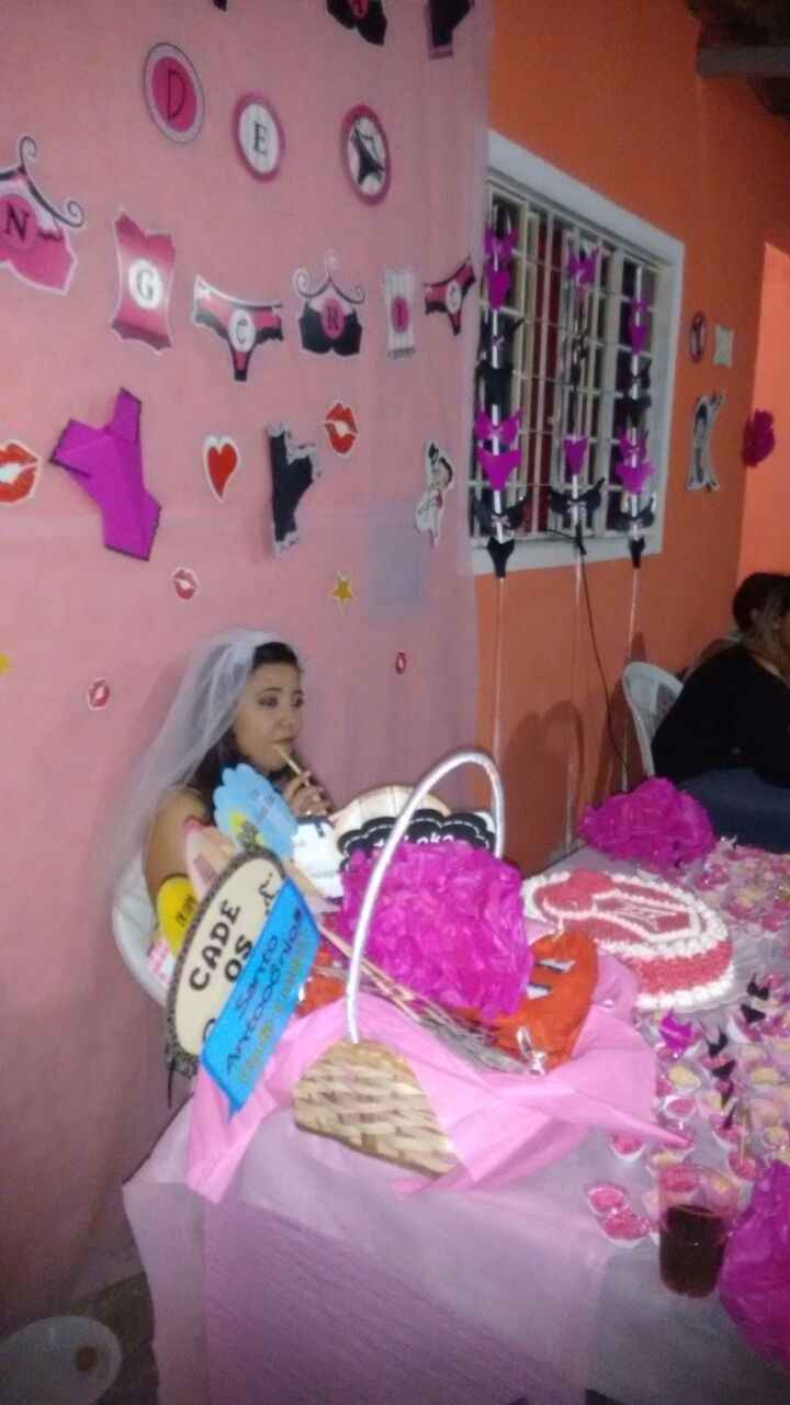 Eu sentada concentradíssima nas dicas kk
