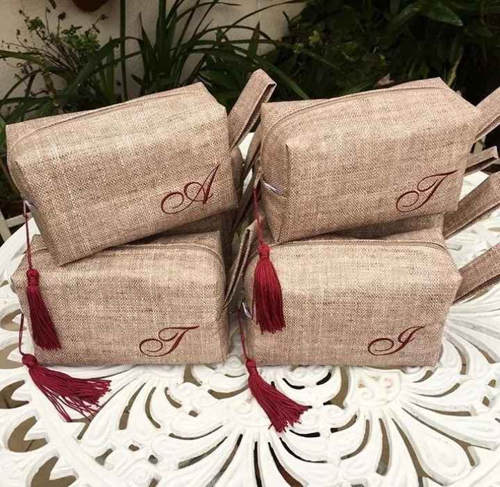 6 - Necessaire personalizada
