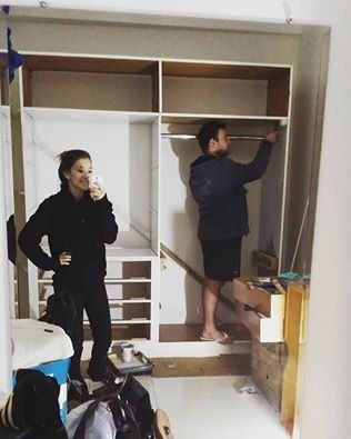 Pintando o guarda rupas