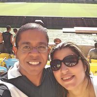 Para um casal que amam futebol, uma foto no templo do futebol. Maracanã! Final do campeonato carioca