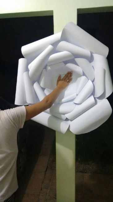 Mural de flor de papel - 3
