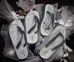 Sandalias (lembrança de casamento) é obrigado colocar data do evento? - 2