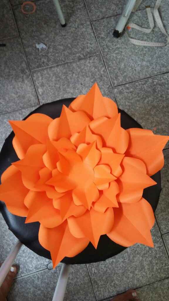  Painel com flores de papel - 1