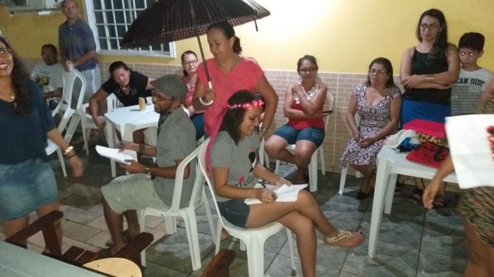 Na brincadeira do quiz do casal, com ajudinha de convidados por causa da chuva kkkkkkkkkkkkk
