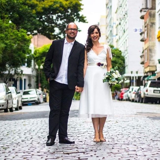 Noivinhas lésbicas já escolheram as roupas  ? 9