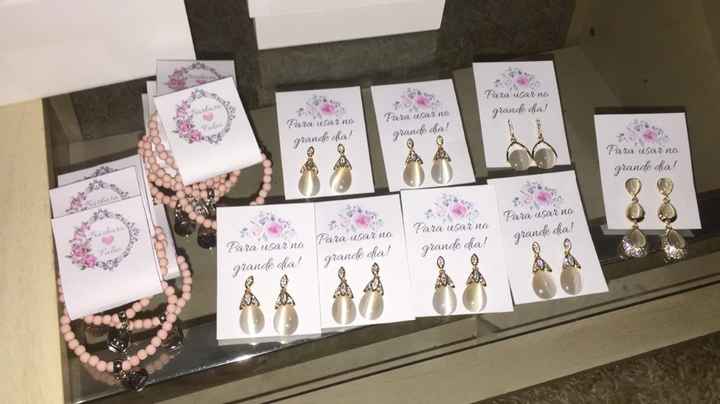 Tag das pulseiras e brincos 