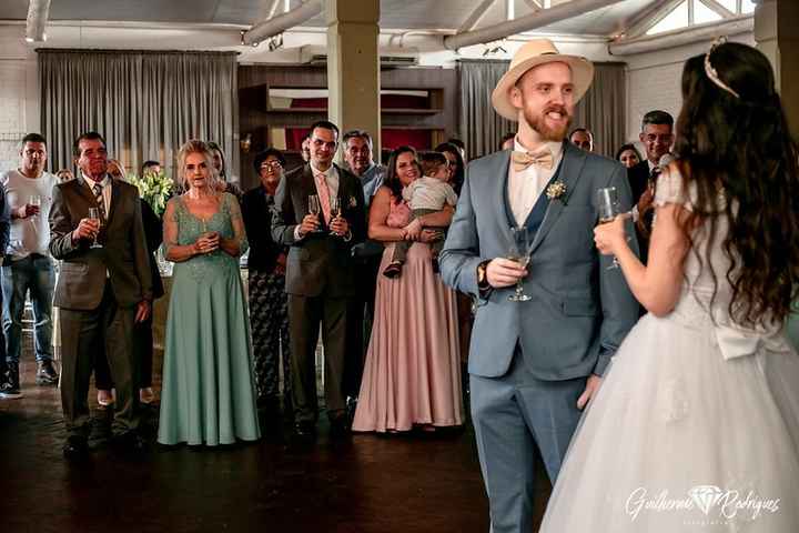 Mas especialmente para o meu esposo que foi meu companheiro nesse sonho que era só meu e virou dele 