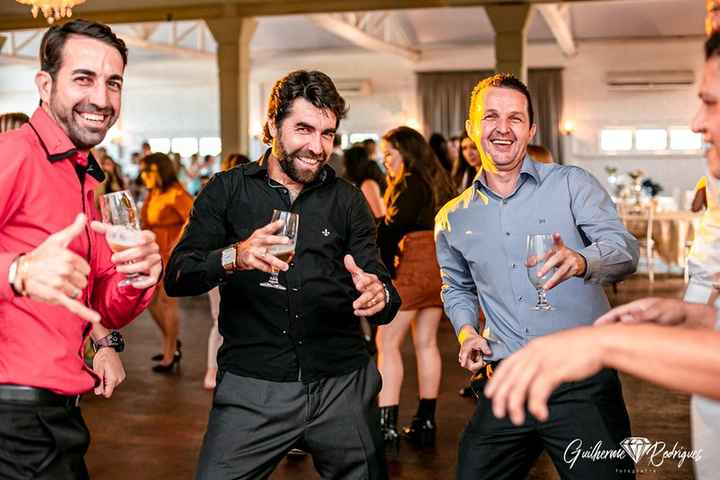 Dança gatinho kkk