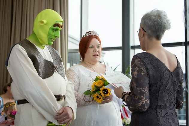 4. Acredite, teve até do Shrek! Acho que o noivo não estava muito feliz com a escolha