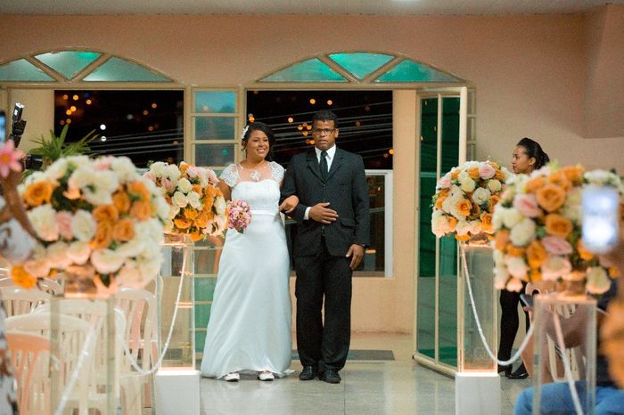 Vestido de noiva feito por costureira: Do tnt ao grande dia 7