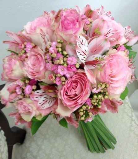 Astrómelias + Rosas = Combinação perfeita!