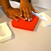 Letras e coração em mdf