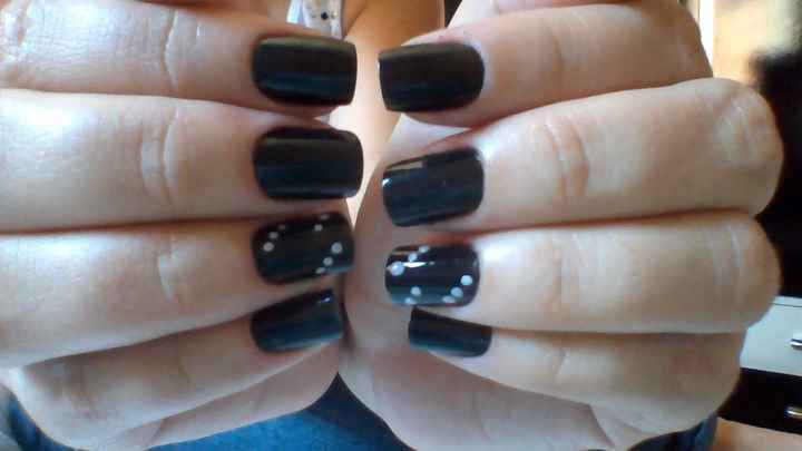 pontinhos em preto
