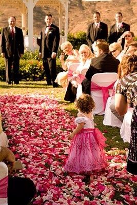 o tapete vermelho, mas as cores ão rosa e branco