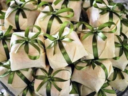 Pão de Mel embrulhado como bem casado