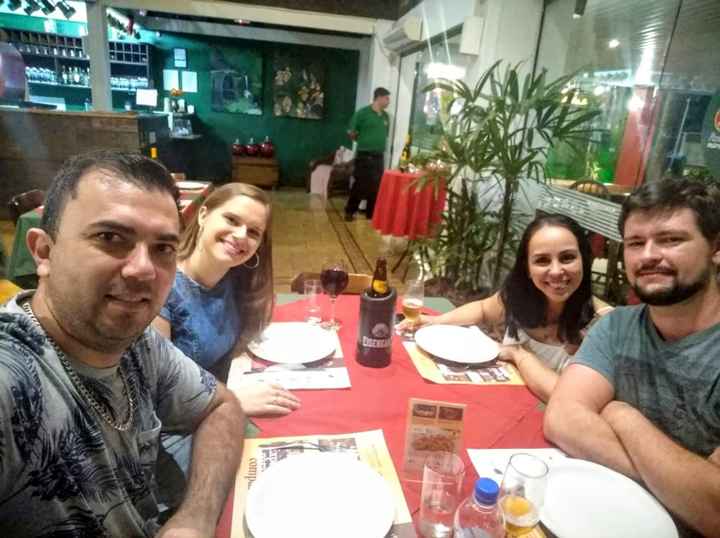 Encontrinho com pizza