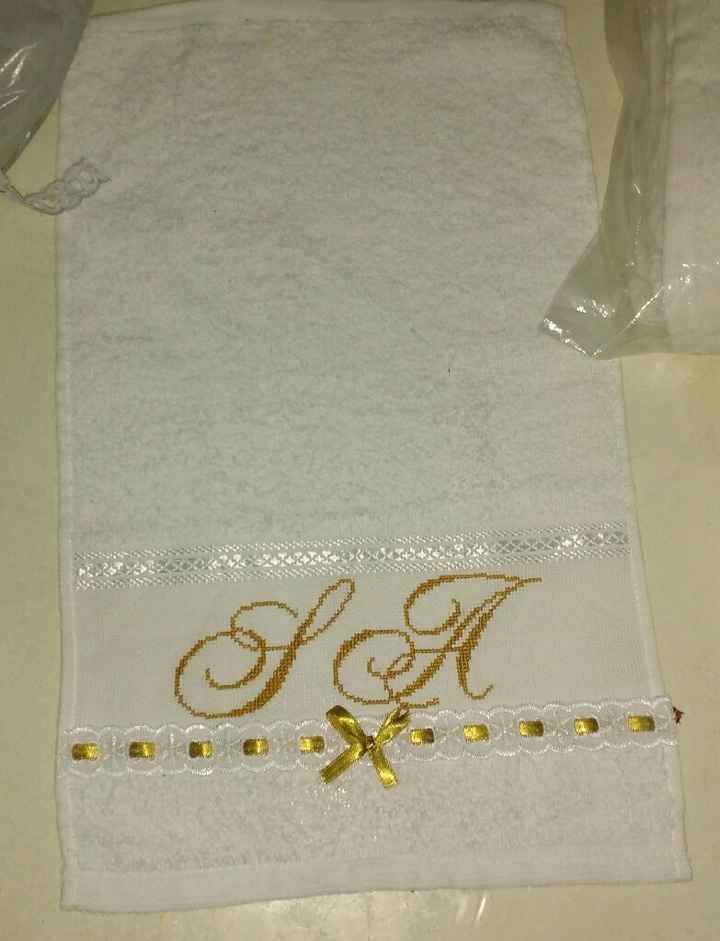 Minha toalha de lavabo pronta, rs lembrança dos convidados :) - 1