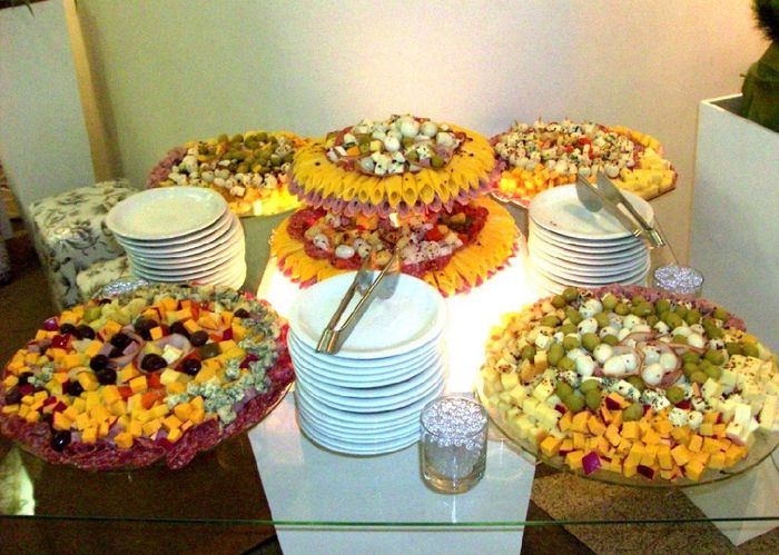 Como fazer uma mesa "salgada" no chá de panela? 7
