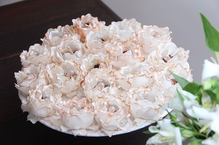 forminha de florzinha - comprei no tom branco e esse rose 