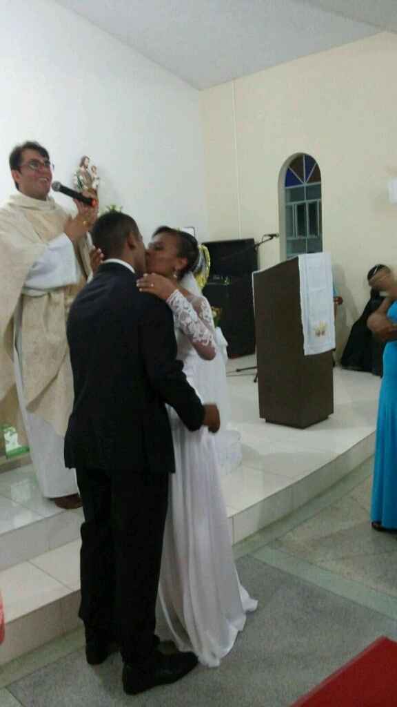 Em 18/12/2015. com as bençãos do senhor, enfim casados. - 7