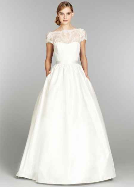 Vestido detalhe renda