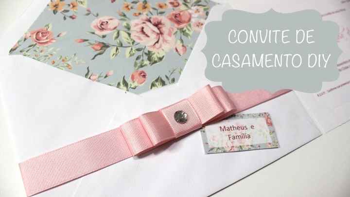 Capa de convite, pode ser feita com papel ou tecido.