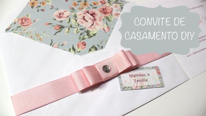 Capa de convite, pode ser feita com papel ou tecido.