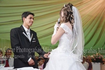 Cantando ..(ou).. tentando !
